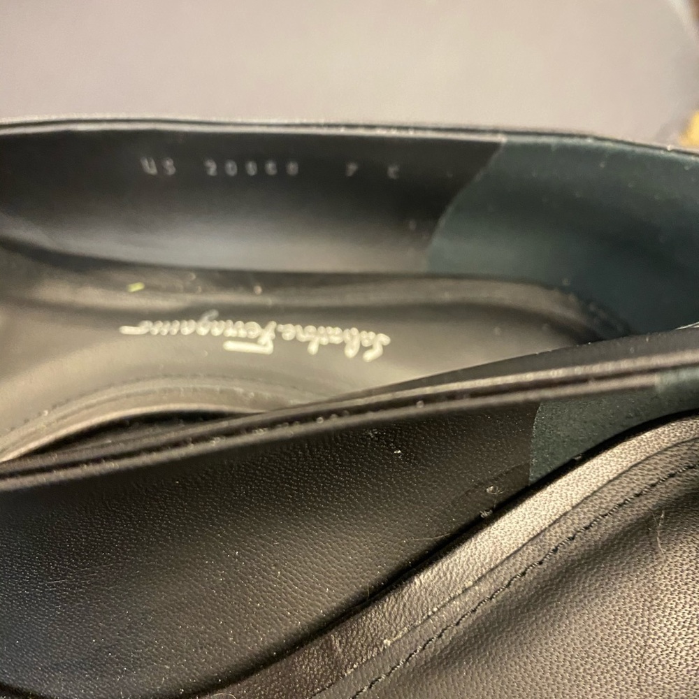 Shoes - Picture 2 of 4